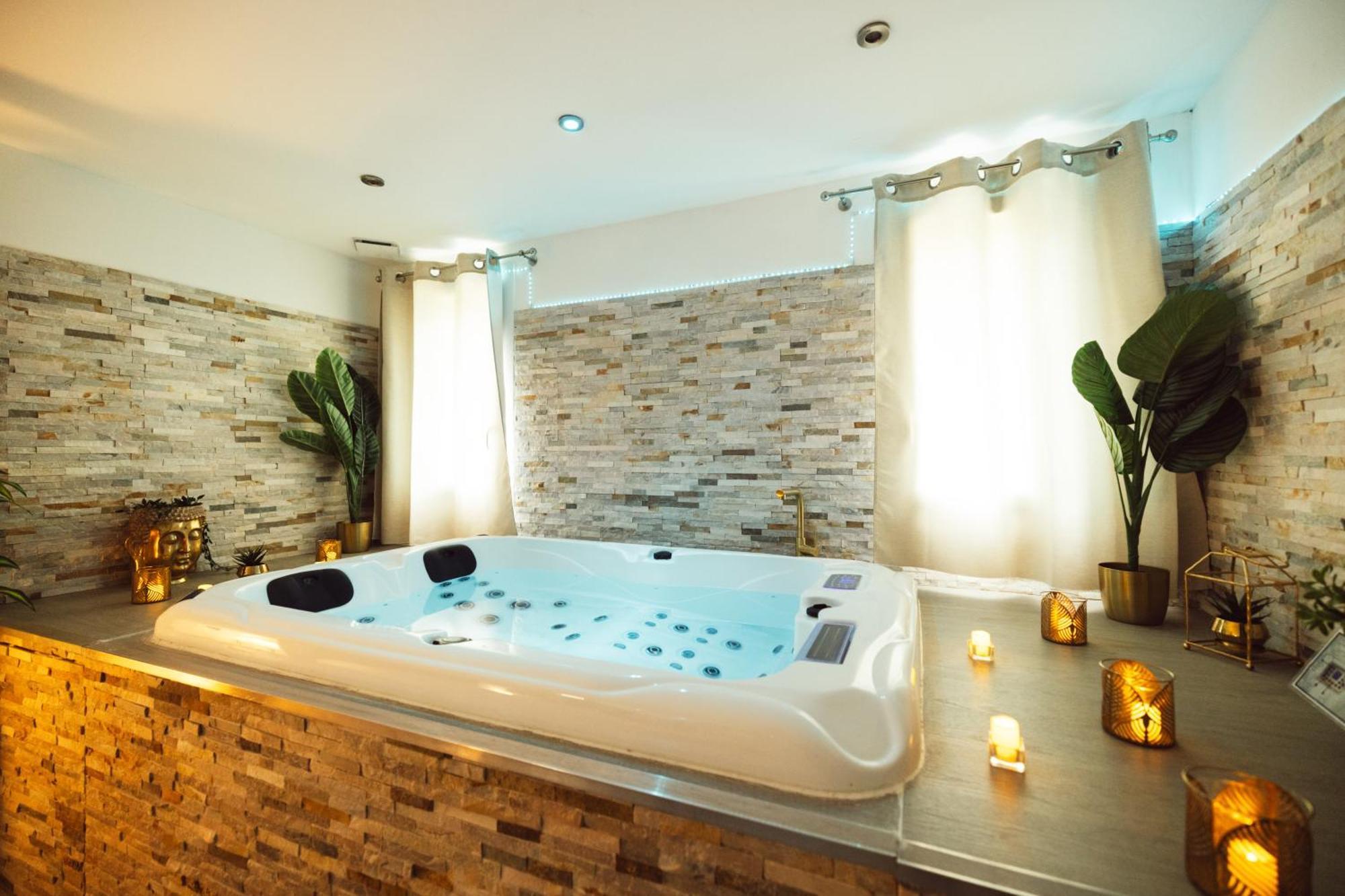 Suite And Spa La Perla Bianca Grabels Buitenkant foto