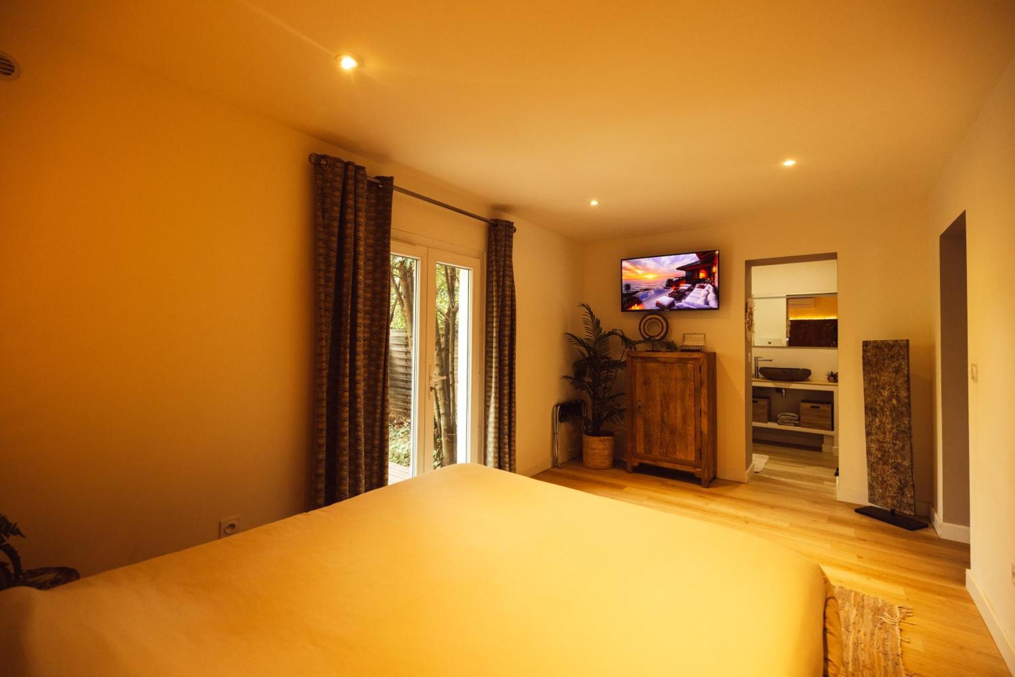 Suite And Spa La Perla Bianca Grabels Buitenkant foto