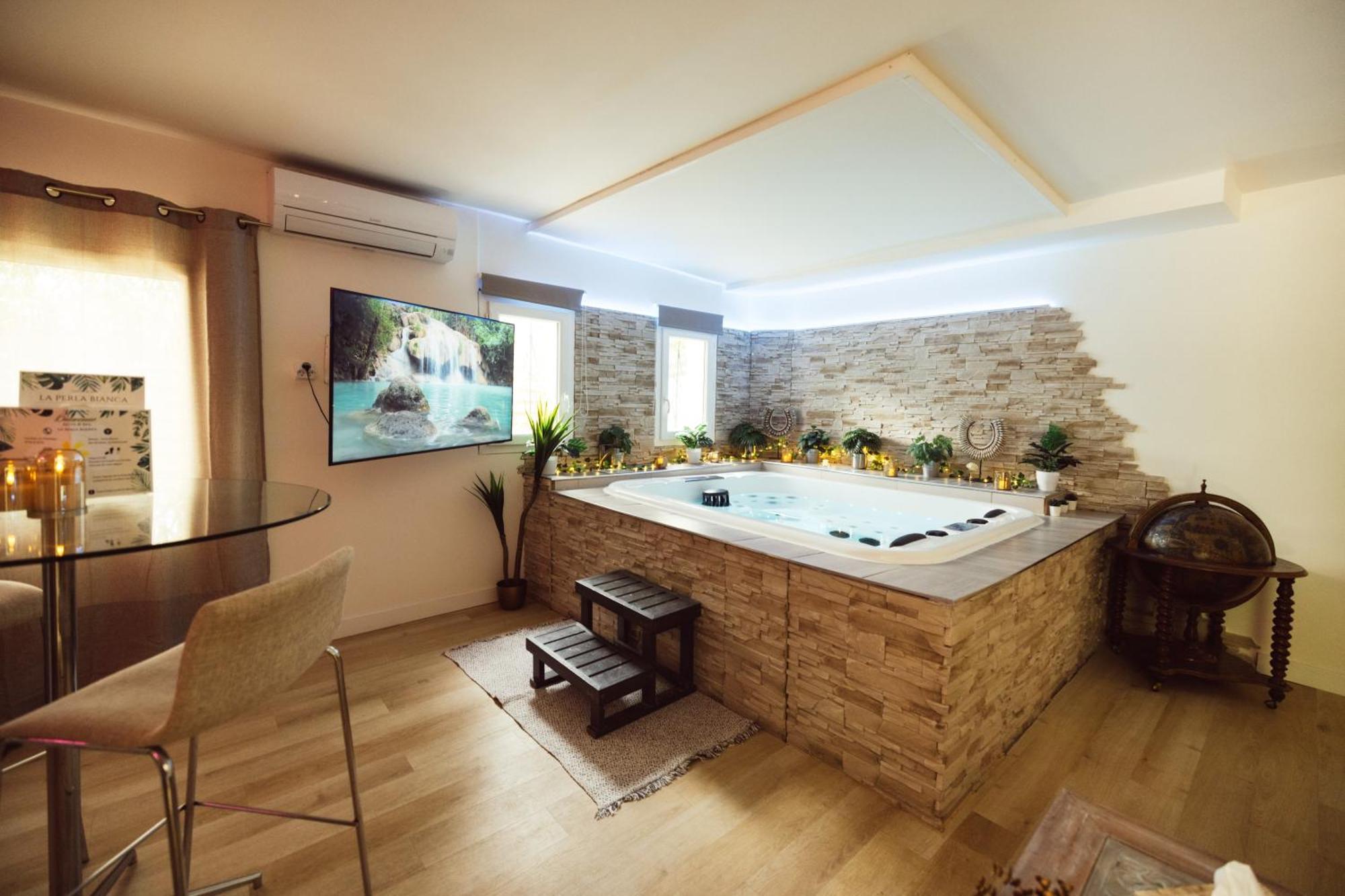 Suite And Spa La Perla Bianca Grabels Buitenkant foto